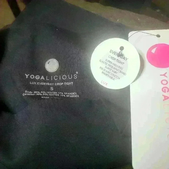Yogolicious Lux Everyday Crop tight S,M and L - Picture 2 of 3